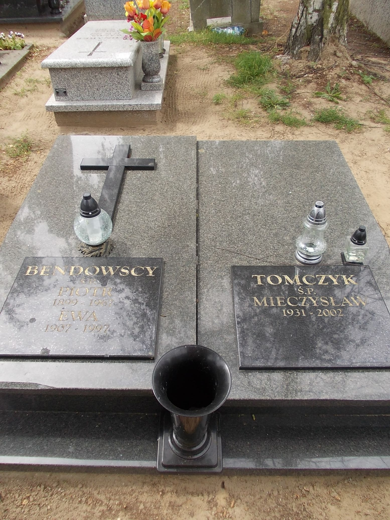 Grób Irena Bendowska-Tomczyk