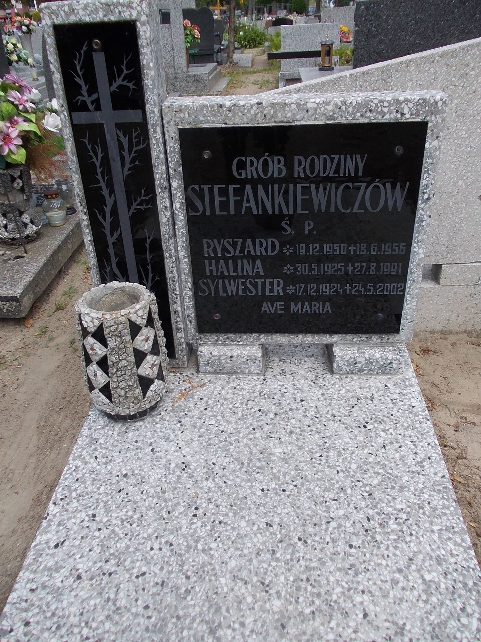 Grób Sylwester Stefankiewicz