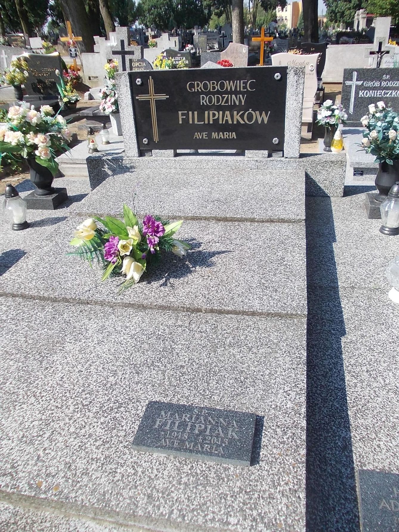 Halina Adamczyk 1941 Gniezno Fara - Grobonet - Wyszukiwarka osób pochowanych