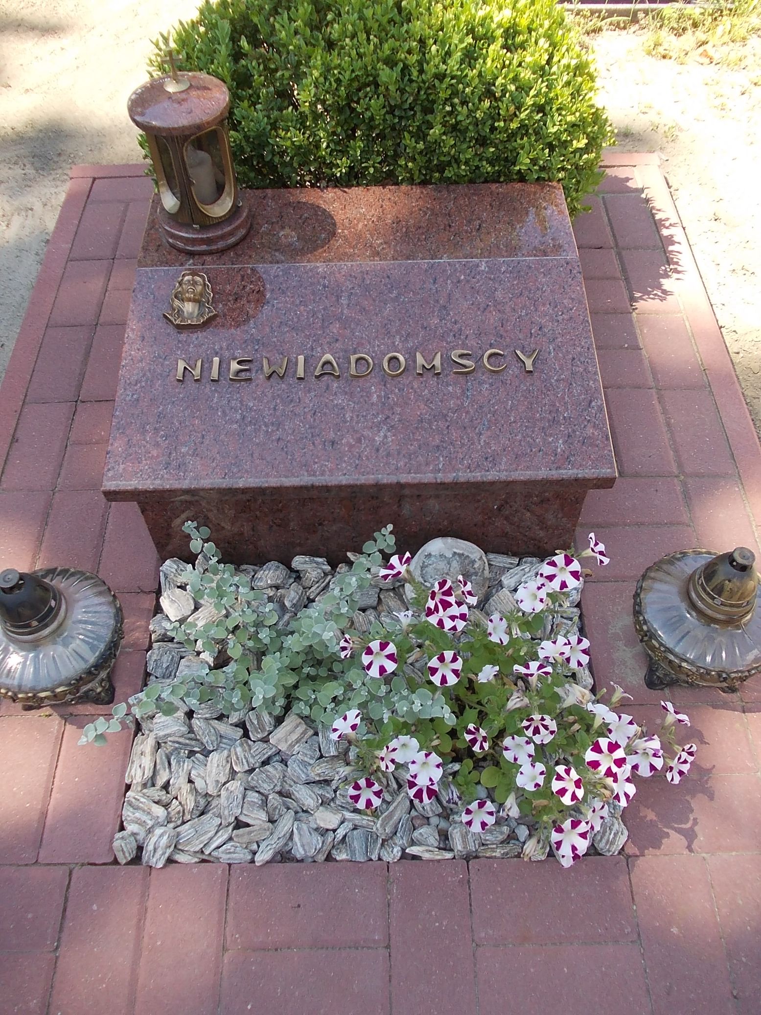 Grób Kazimierz Niewiadomski